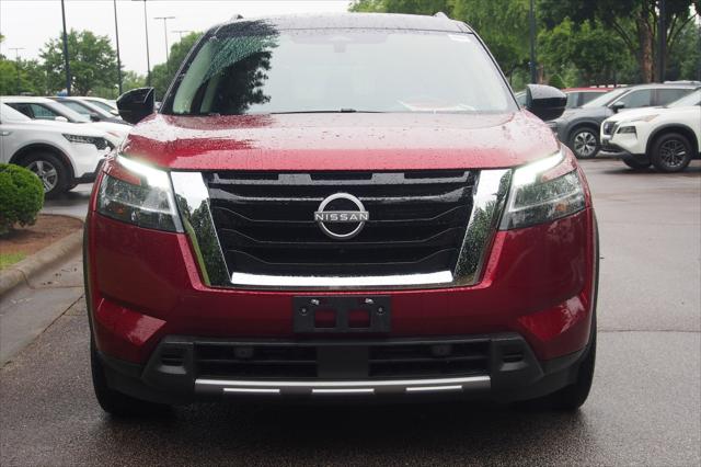 2024 Nissan Pathfinder Platinum 4WD