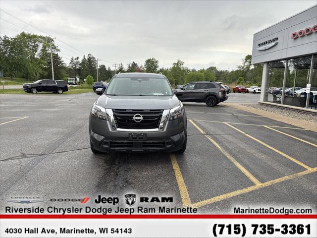2024 Nissan Pathfinder SV 4WD