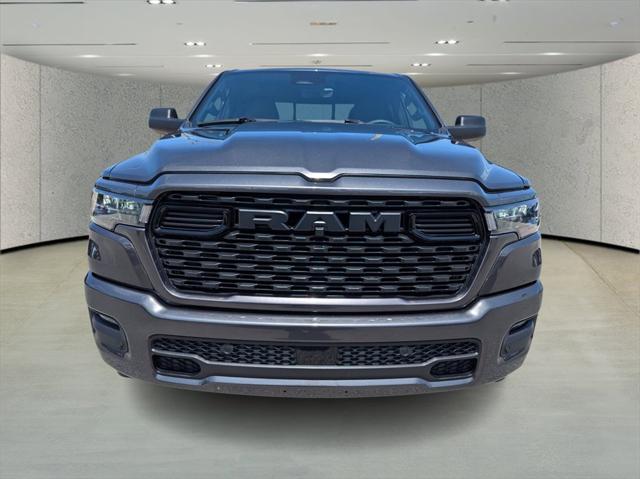 2025 RAM Ram 1500 RAM 1500 TRADESMAN QUAD CAB 4X2 64 BOX