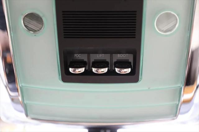 2011 Rolls-Royce Phantom Standard