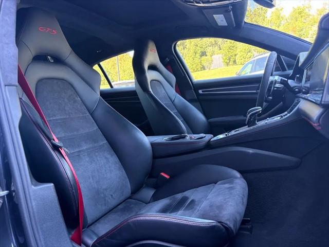 2020 Porsche Panamera GTS
