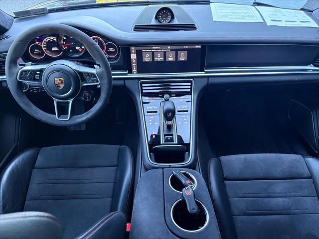 2020 Porsche Panamera GTS