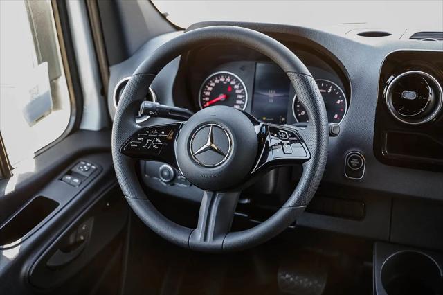 2025 Mercedes-Benz Sprinter 2500 Standard Roof 4-Cyl Diesel HO