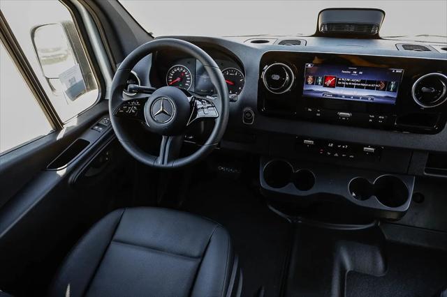 2025 Mercedes-Benz Sprinter 2500 Standard Roof 4-Cyl Diesel HO