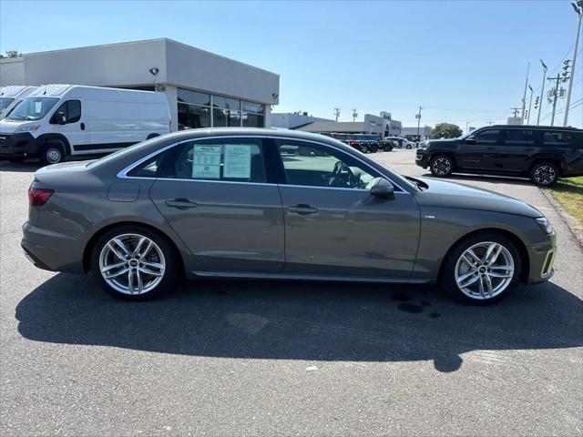 2023 Audi A4 Premium Plus 45 TFSI S line quattro S tronic