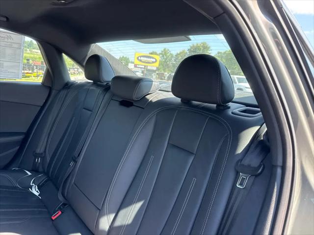 2023 Audi A4 Premium Plus 45 TFSI S line quattro S tronic
