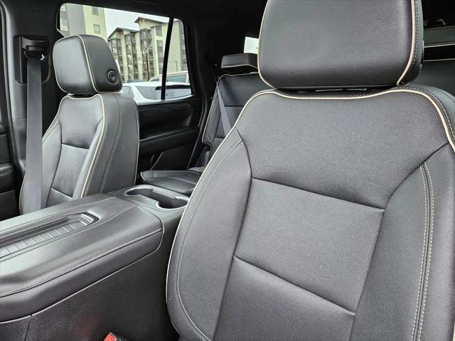 2023 GMC Yukon SLT