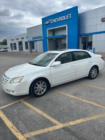 Used 2006 Toyota Avalon For Sale in Beardstown, IL