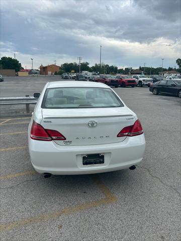 Used 2006 Toyota Avalon For Sale in Beardstown, IL