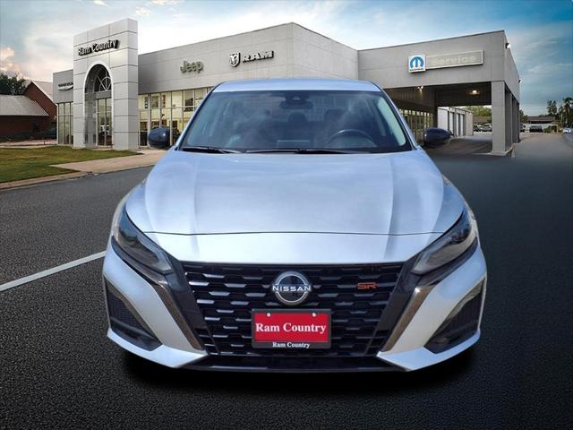 2023 Nissan Altima SR FWD