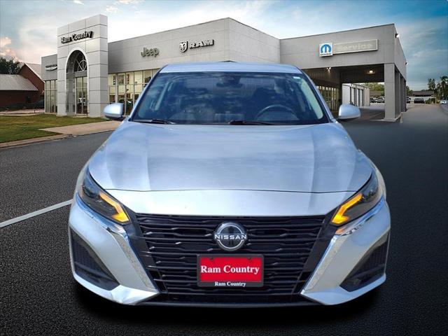 2023 Nissan Altima SV FWD