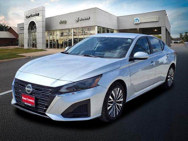 2023 Nissan Altima SV FWD
