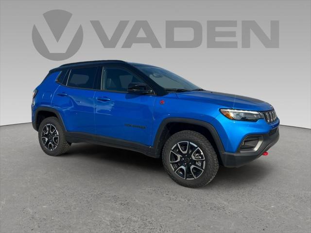 2025 Jeep Compass COMPASS TRAILHAWK 4X4