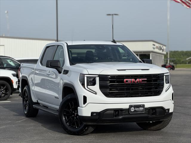 2022 GMC Sierra 1500 4WD Crew Cab Short Box Elevation with 3SB