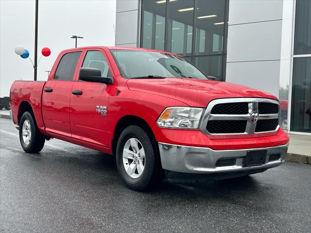 2022 RAM 1500 Classic SLT Crew Cab 4x2 57 Box