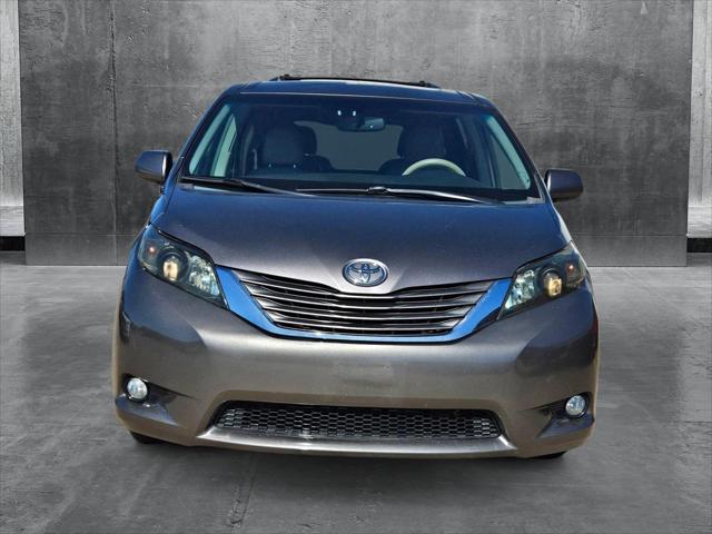 2011 Toyota Sienna XLE