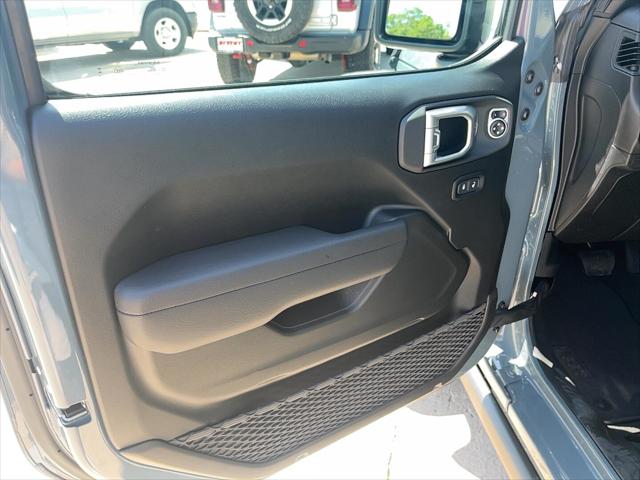 2024 Jeep Gladiator Sport