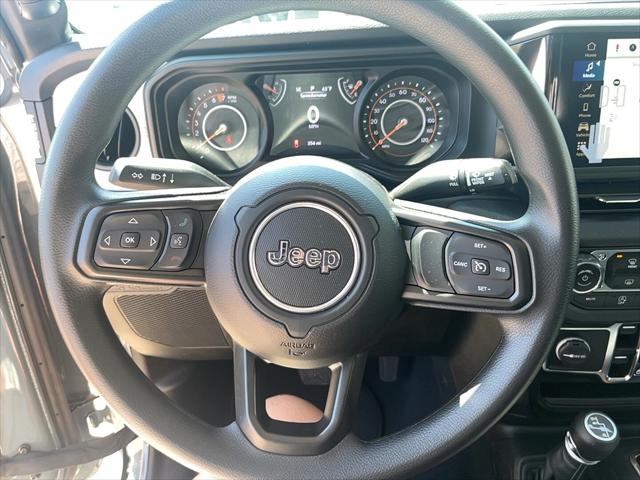 2024 Jeep Gladiator Sport