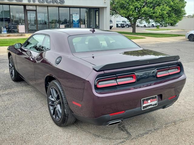 2022 Dodge Challenger SXT AWD