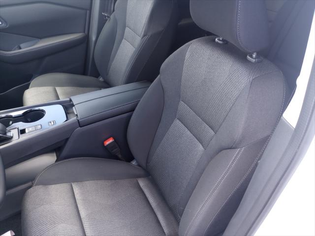 2025 Nissan Rogue SV FWD