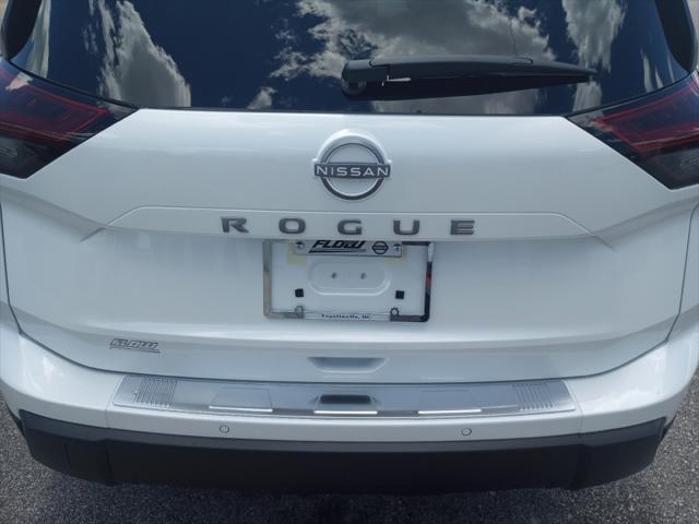 2025 Nissan Rogue SV FWD