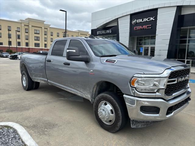2024 RAM 3500 Tradesman Crew Cab 4x4 8 Box