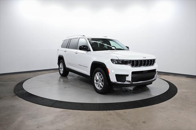 2022 Jeep Grand Cherokee L Laredo 4x4