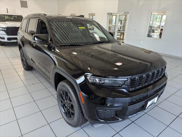 2025 Jeep Grand Cherokee GRAND CHEROKEE L ALTITUDE X 4X4