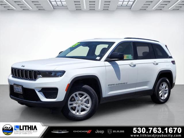 2023 Jeep Grand Cherokee Laredo 4x4
