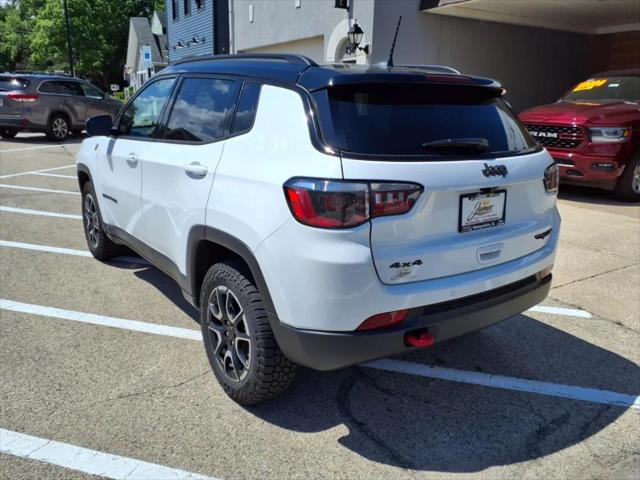 2025 Jeep Compass Trailhawk 4x4