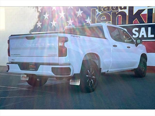 2022 Chevrolet Silverado 1500 4WD Crew Cab Standard Bed Custom 2022 Chevrolet Silverado 1500 4WD Crew Cab Standard Bed Custom