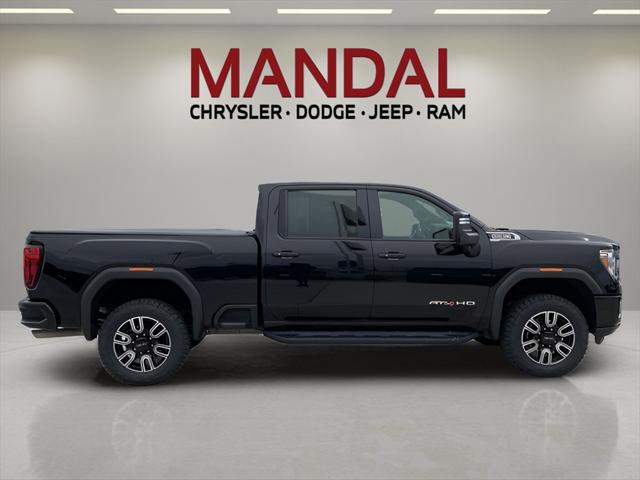 2022 GMC Sierra 2500HD 4WD Crew Cab Standard Bed AT4