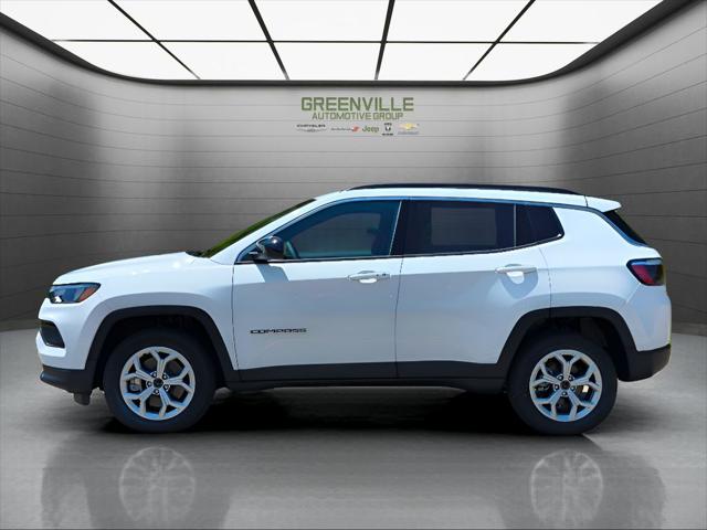 2025 Jeep Compass COMPASS LATITUDE 4X4