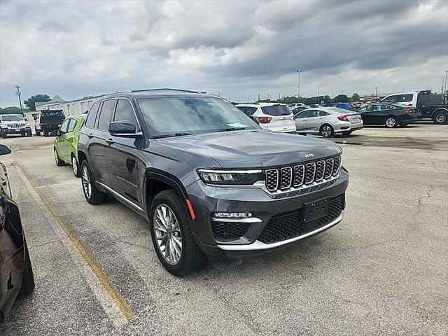 2022 Jeep Grand Cherokee Summit 4x2