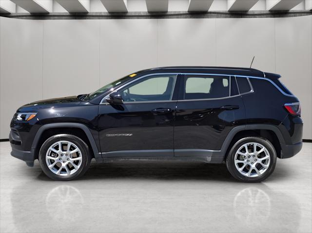 2024 Jeep Compass Latitude Lux FWD