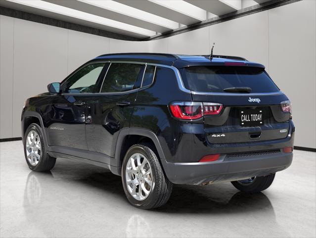 2024 Jeep Compass Latitude Lux FWD