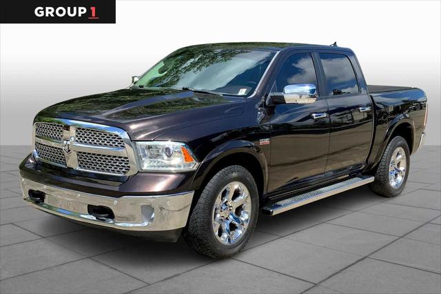2017 RAM 1500 Laramie Crew Cab 4x4 57 Box