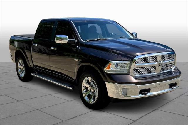 2017 RAM 1500 Laramie Crew Cab 4x4 57 Box