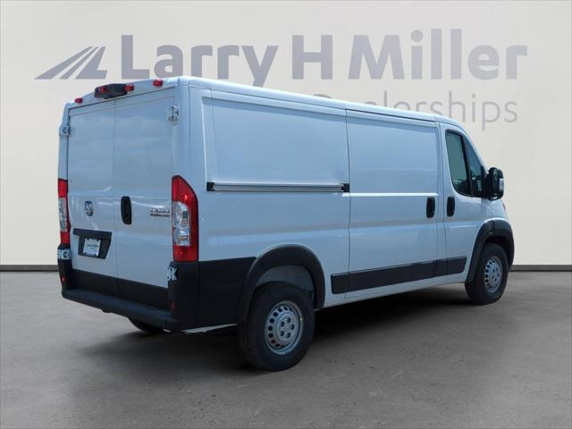 2025 Ram ProMaster Cargo Van Tradesman Low Roof 136" WB w/Pass Seat