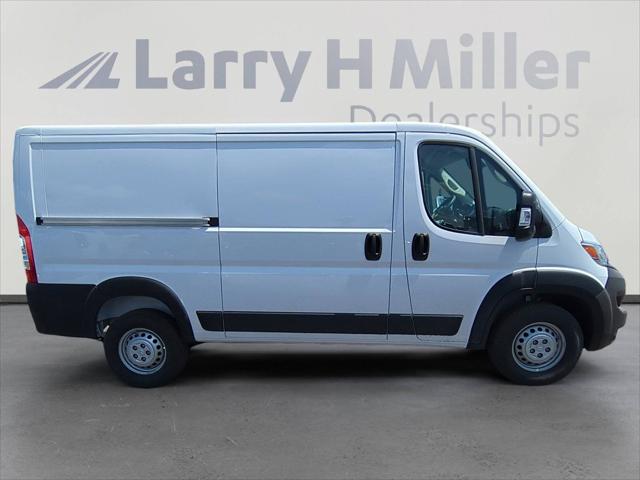 2025 Ram ProMaster Cargo Van Tradesman Low Roof 136" WB w/Pass Seat
