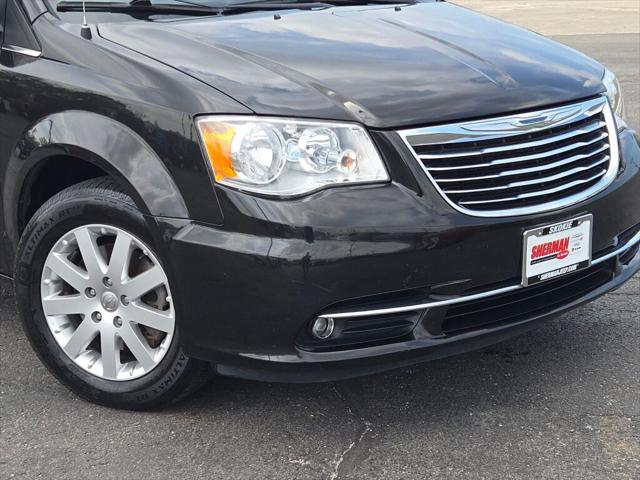 2014 Chrysler Town and Country Touring