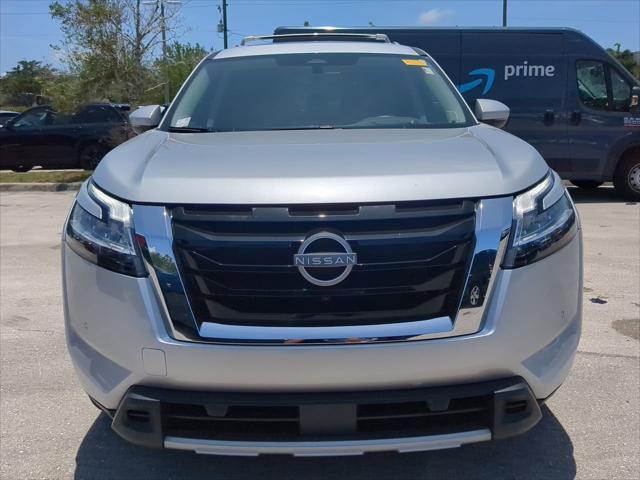 2024 Nissan Pathfinder Platinum FWD