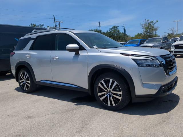 2024 Nissan Pathfinder Platinum FWD