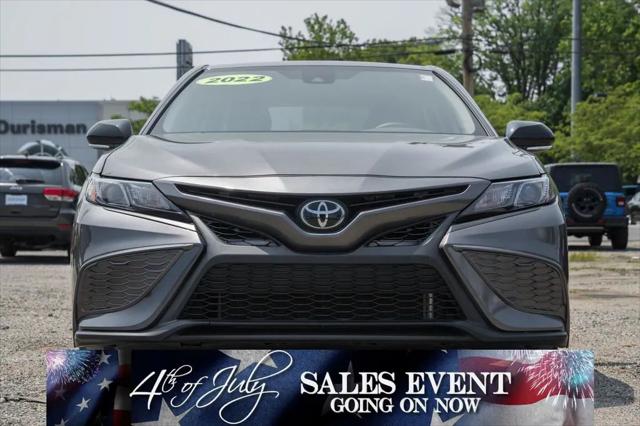 2022 Toyota Camry SE