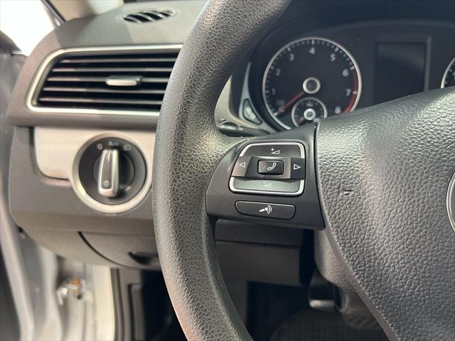2015 Volkswagen Passat 1.8T S