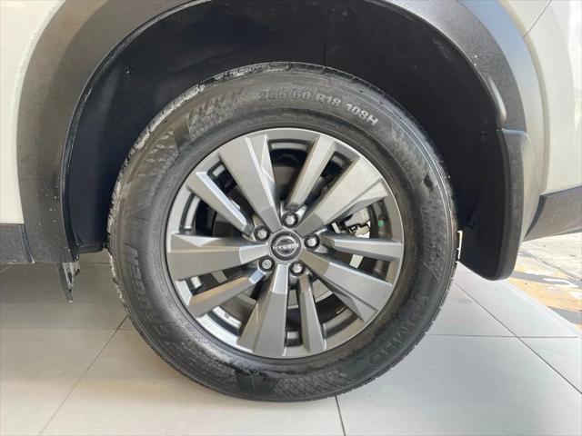 2023 Nissan Pathfinder SV FWD
