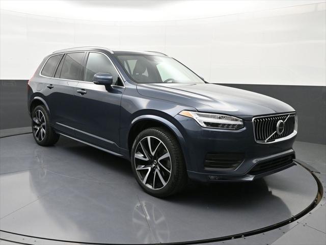 2022 Volvo XC90 T6 Momentum 7 Passenger
