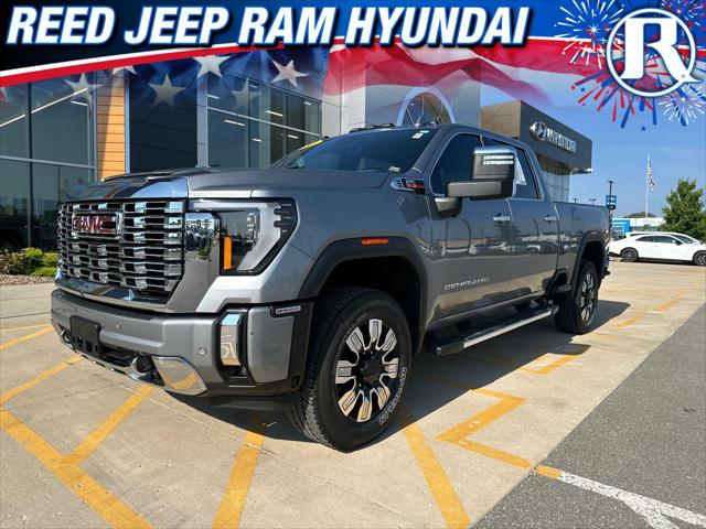 2024 GMC Sierra 2500HD 4WD Crew Cab Standard Bed Denali