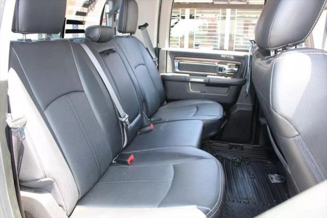 2019 Ram 1500 Classic Laramie Crew Cab 4x4 5'7" Box