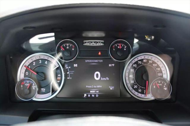 2019 Ram 1500 Classic Laramie Crew Cab 4x4 5'7" Box